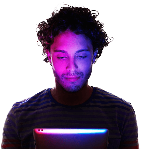 man-seen-tablet